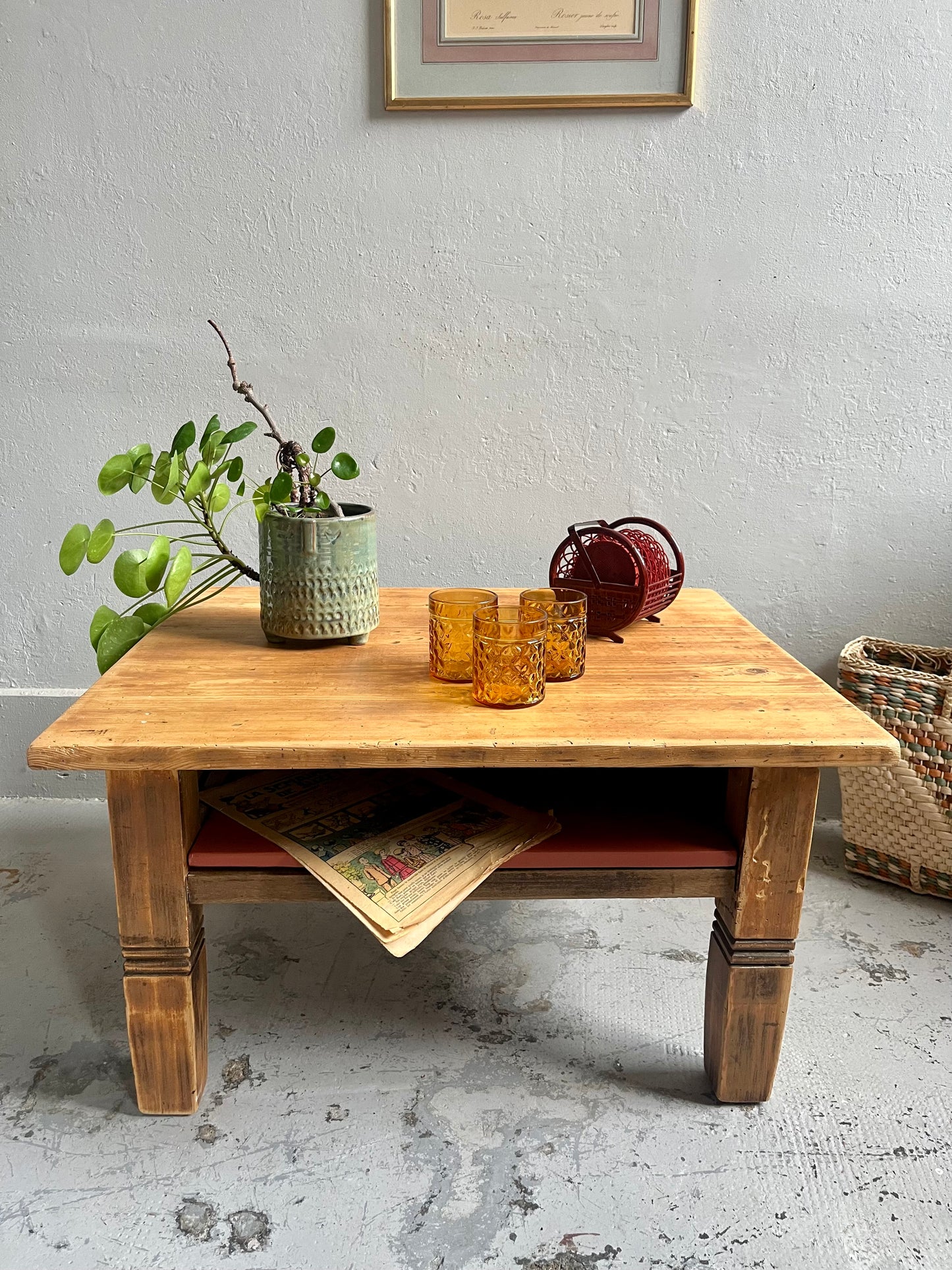 Table basse patiné en bois