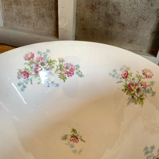 Saladier en porcelaine motifs fleuris