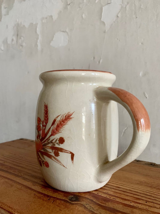 Pichet motifs fleuris