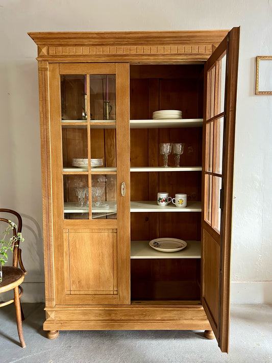 Armoire vitrée ancienne rénovée 2 portes Meubles Patine