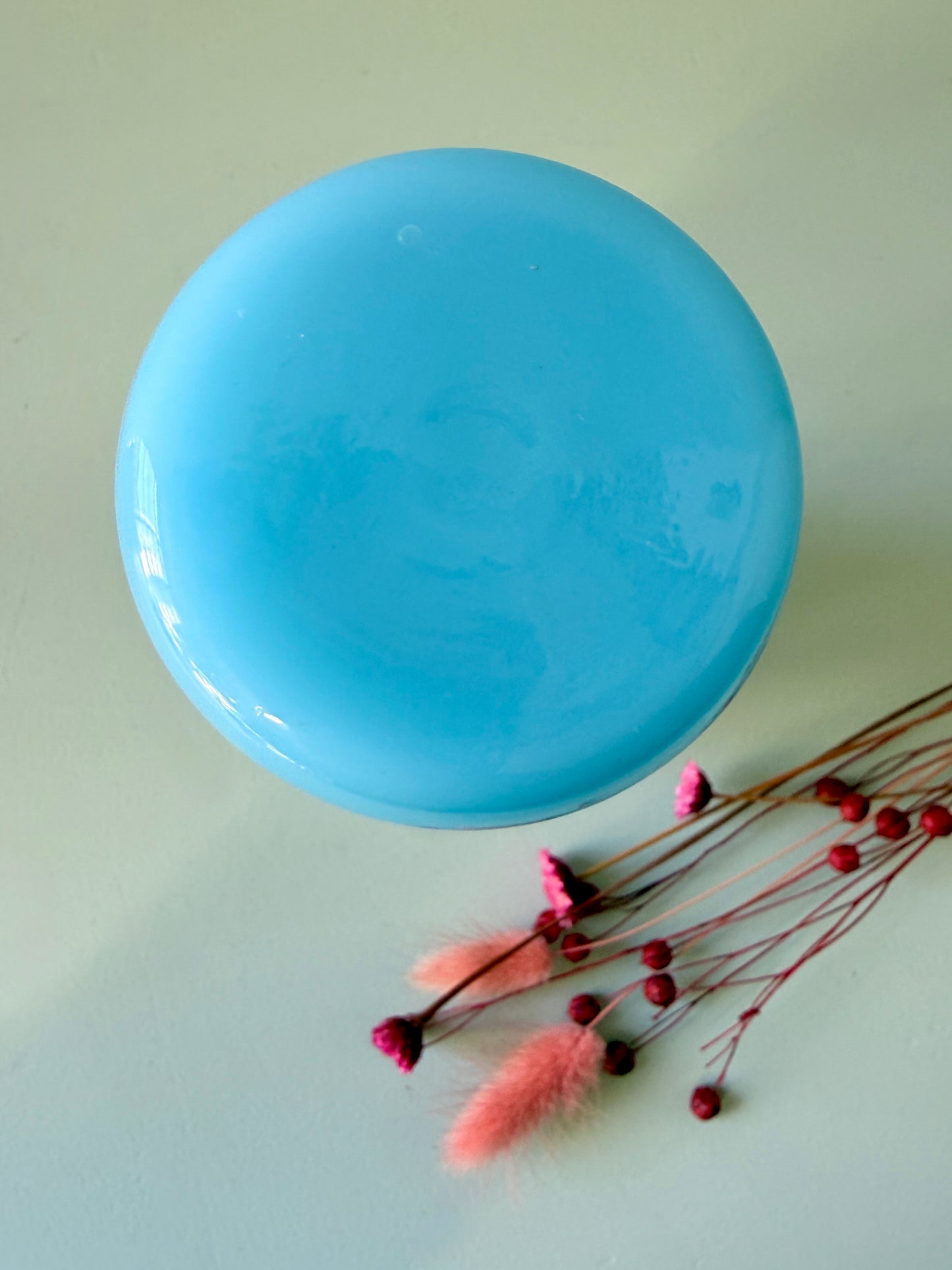Vase bleu en opaline