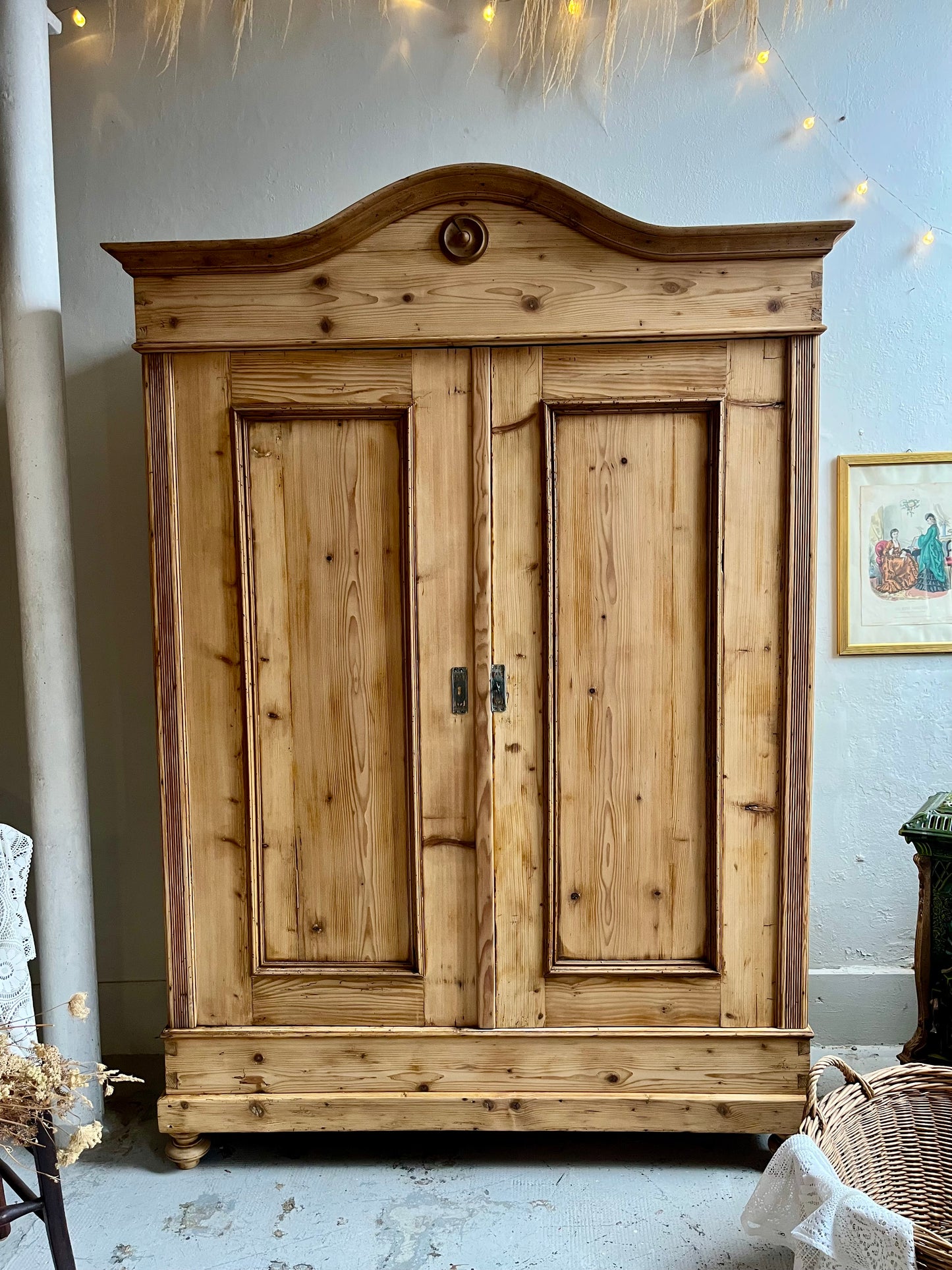 Armoire à chapeau - 2 portes