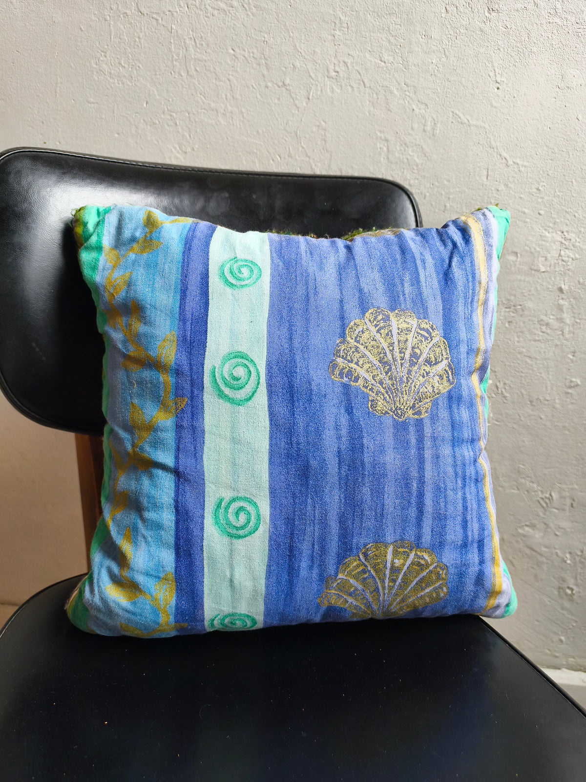 Coussin cheval en point de croix Patine