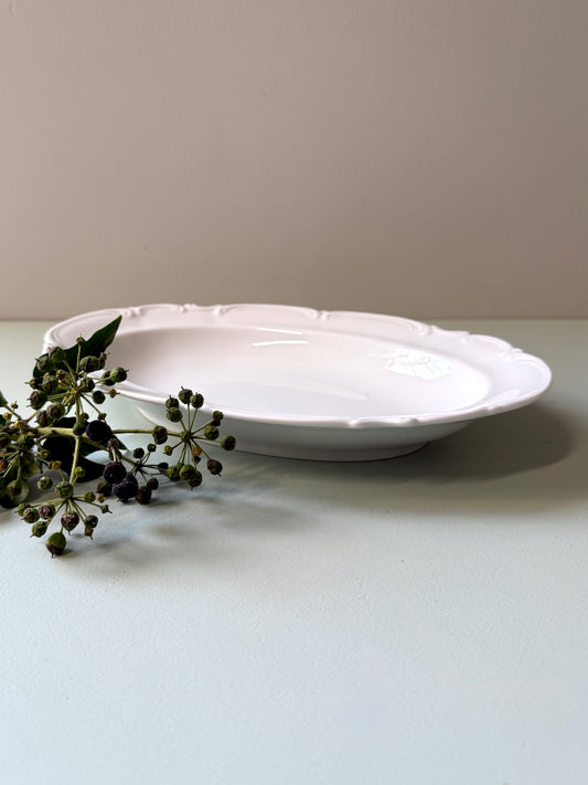 Plat ovale en porcelaine modèle Sylvia