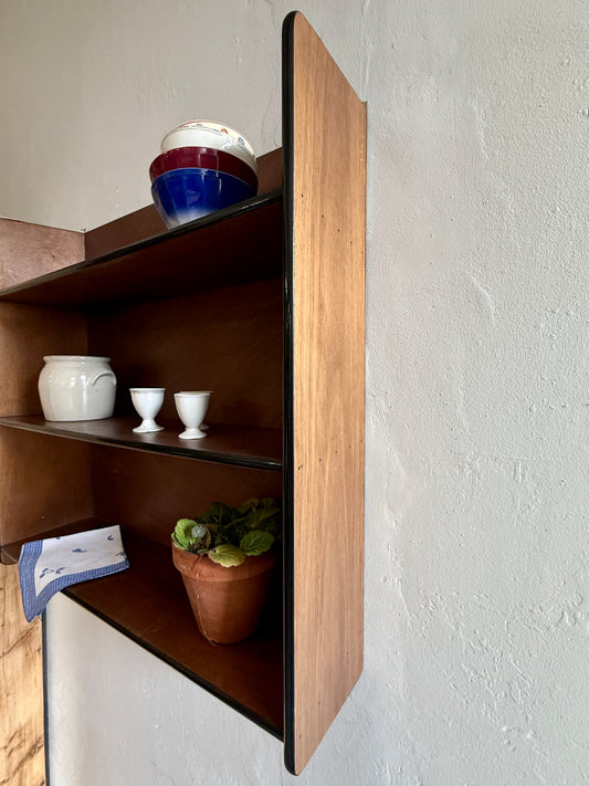 Étagère murale en bois