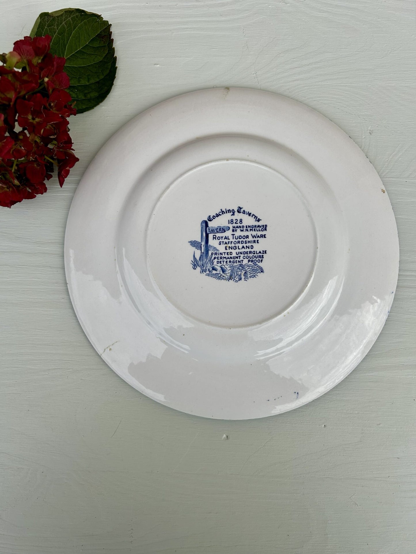 Assiette Coaching Taverns – Royal Tudor Ware