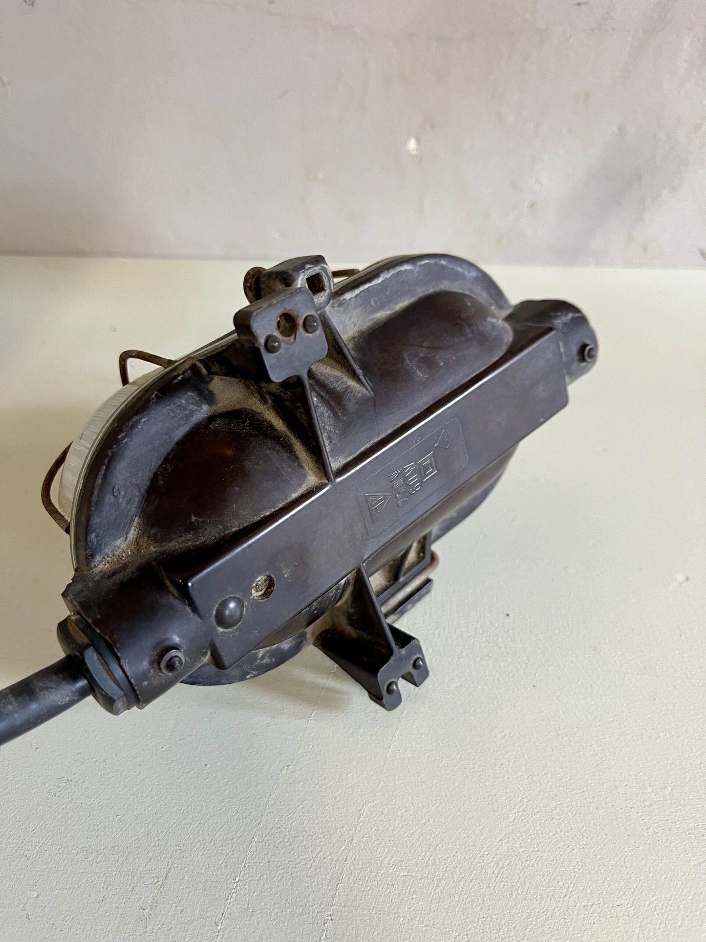 Applique murale industrielle