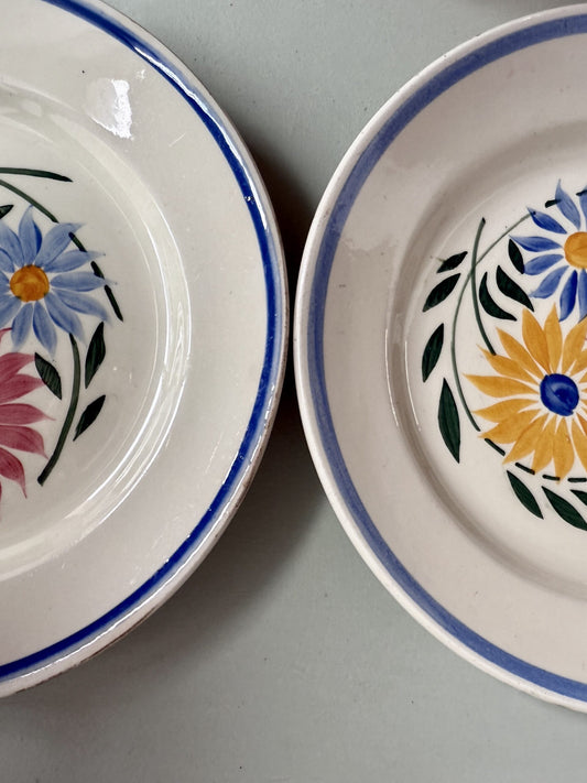 2 assiettes à dessert modèle Rustique - Creil et Montereau