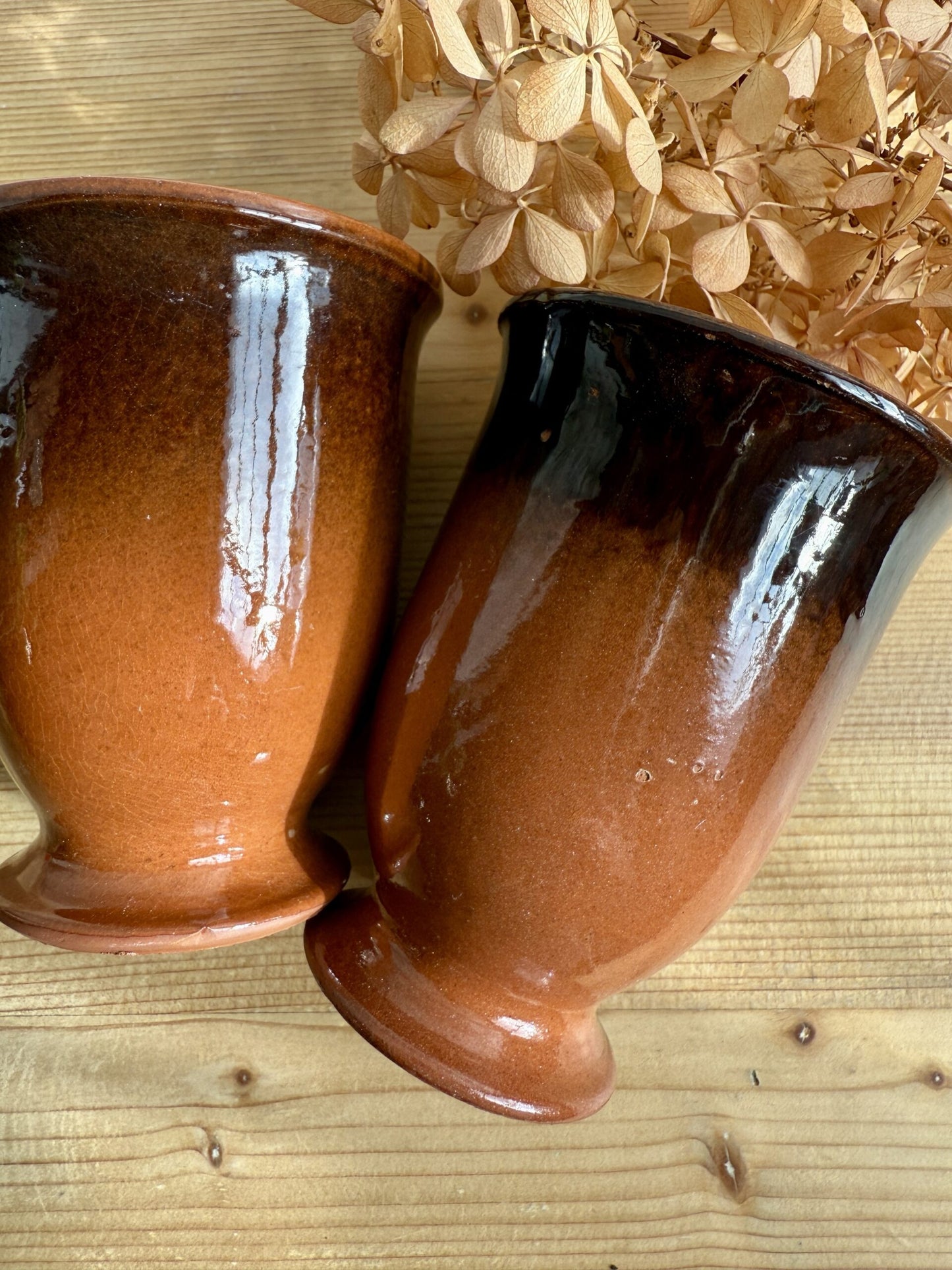 Lot de 4 tasses en terre cuite émaillées