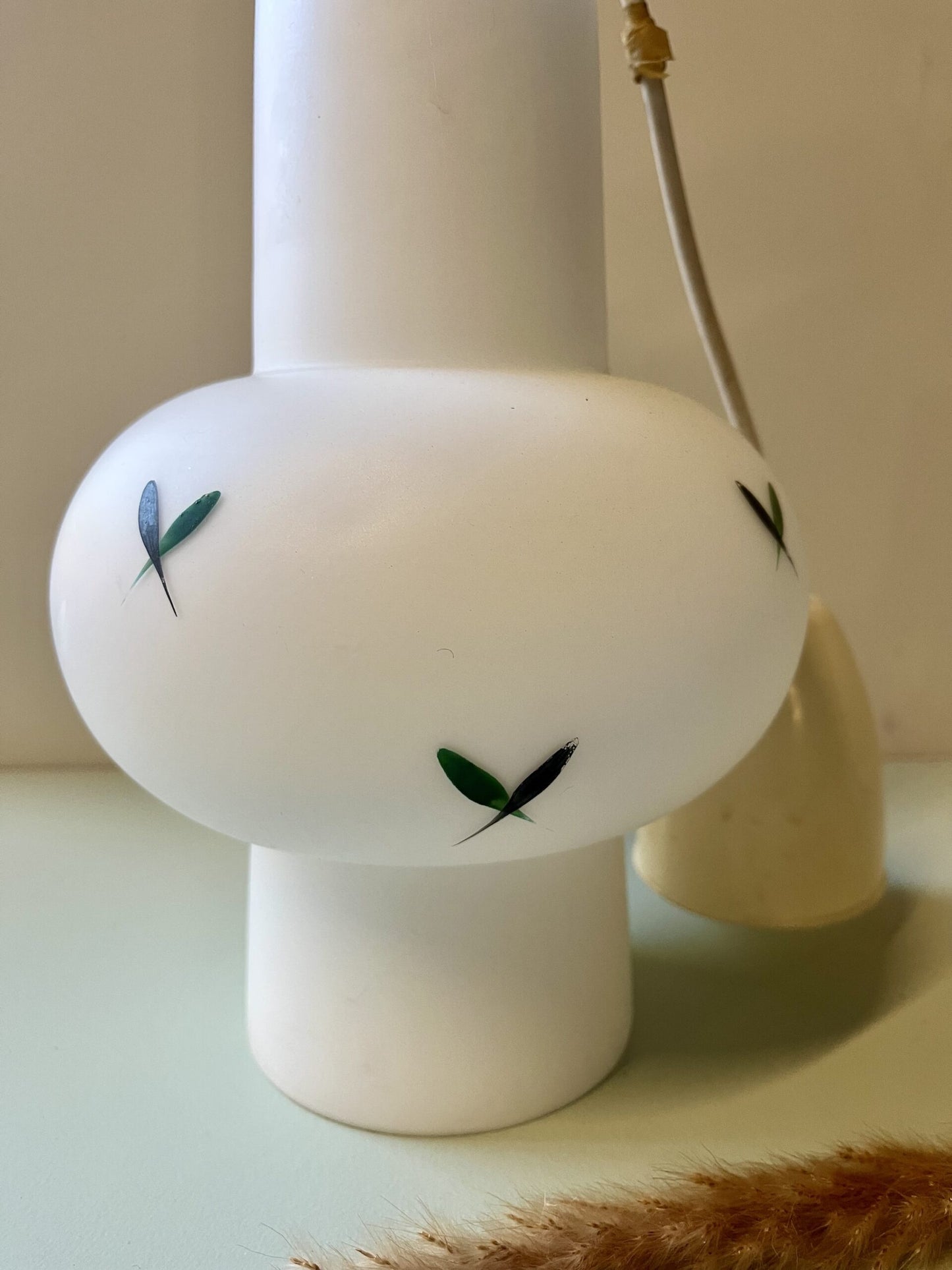 Suspension en opaline