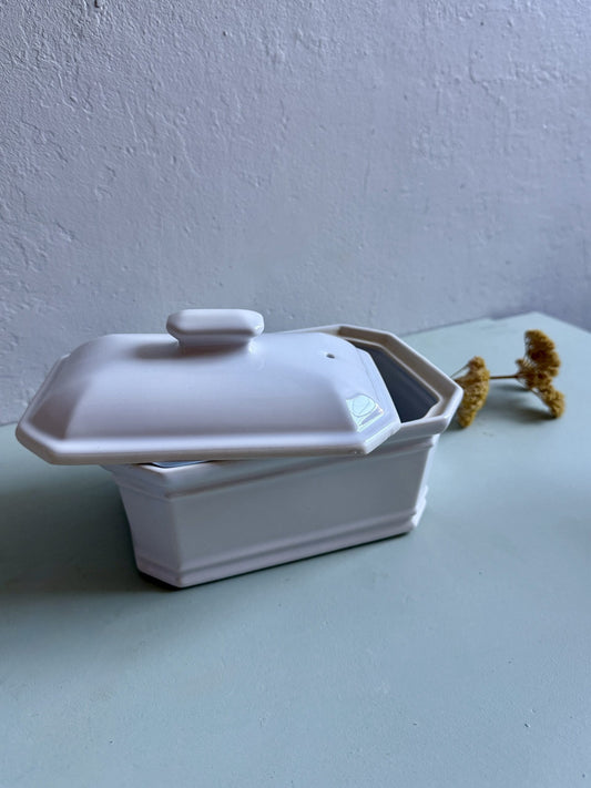 Terrine blanche en faïence