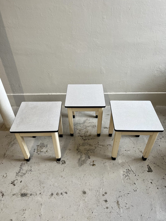 Tabouret vintage en bois et Formica années 50