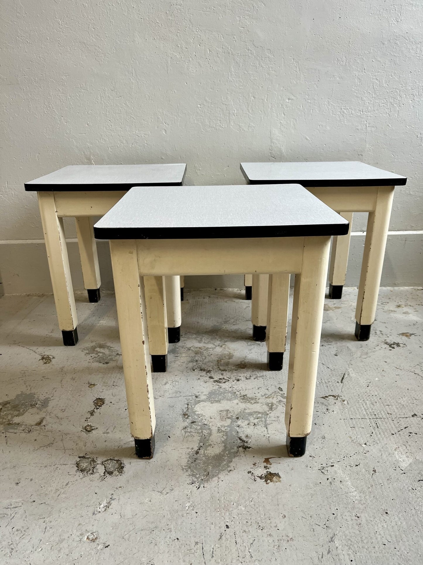 Tabouret vintage en bois et Formica années 50