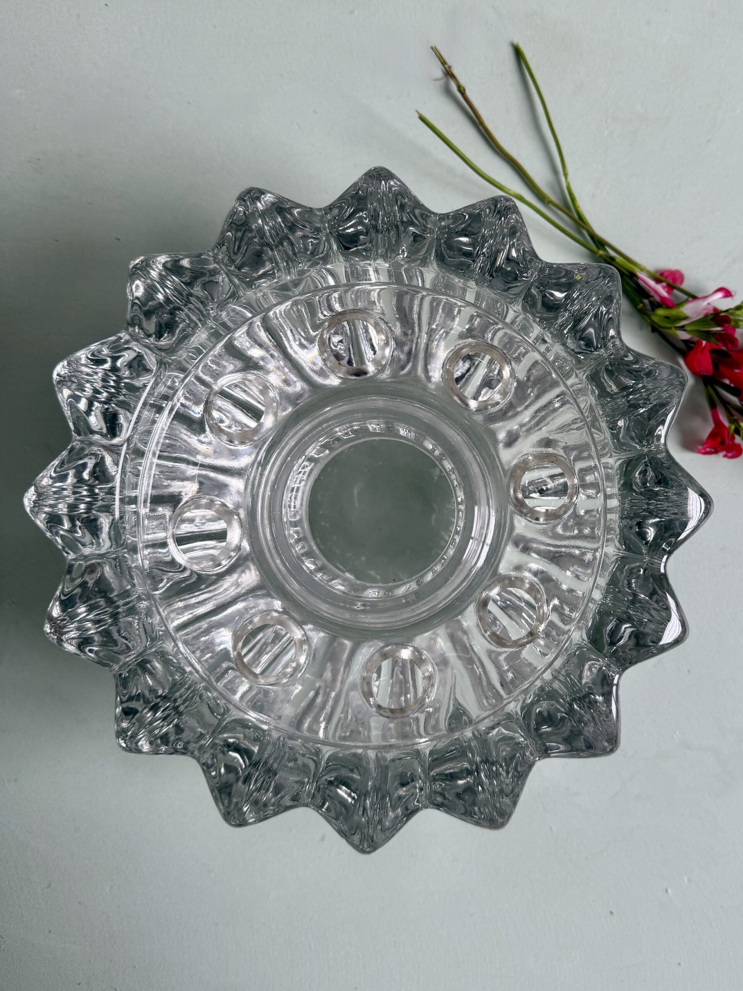 Grand pique-fleurs en verre