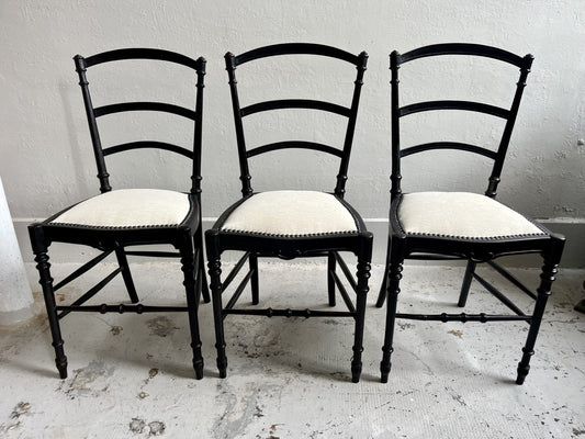 Chaises Napoléon III retapissées