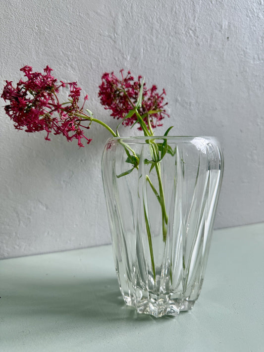 Vase en verre ciselé 4
