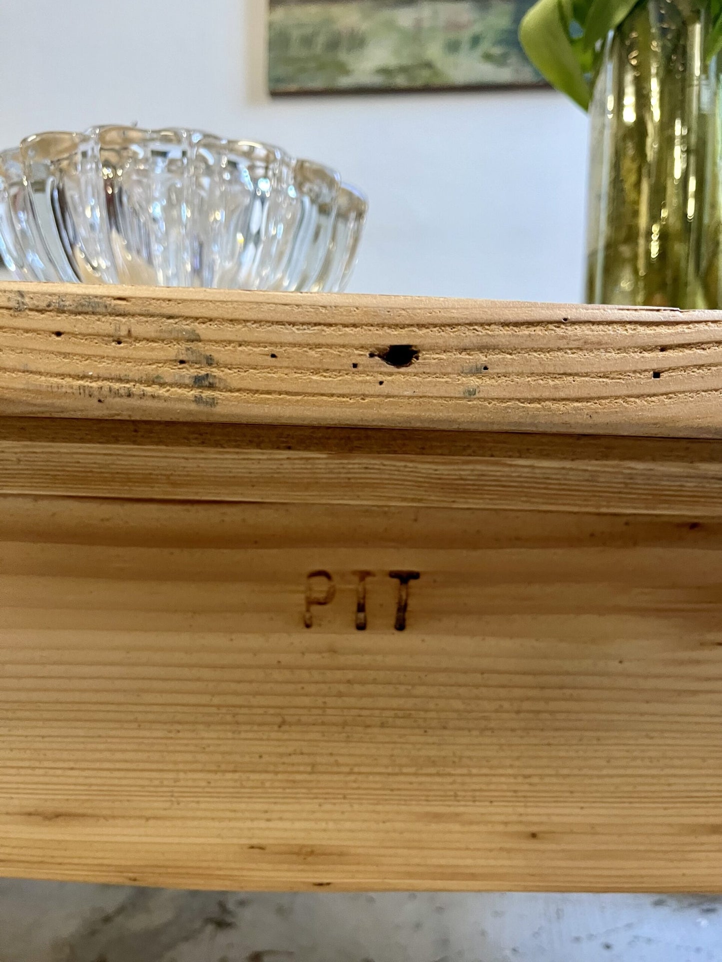 Table basse ancienne PTT