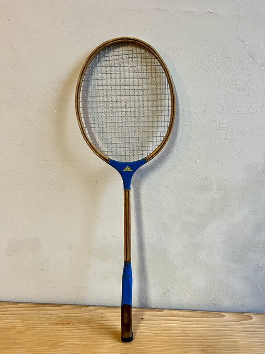 Ancienne raquette de badminton bleue