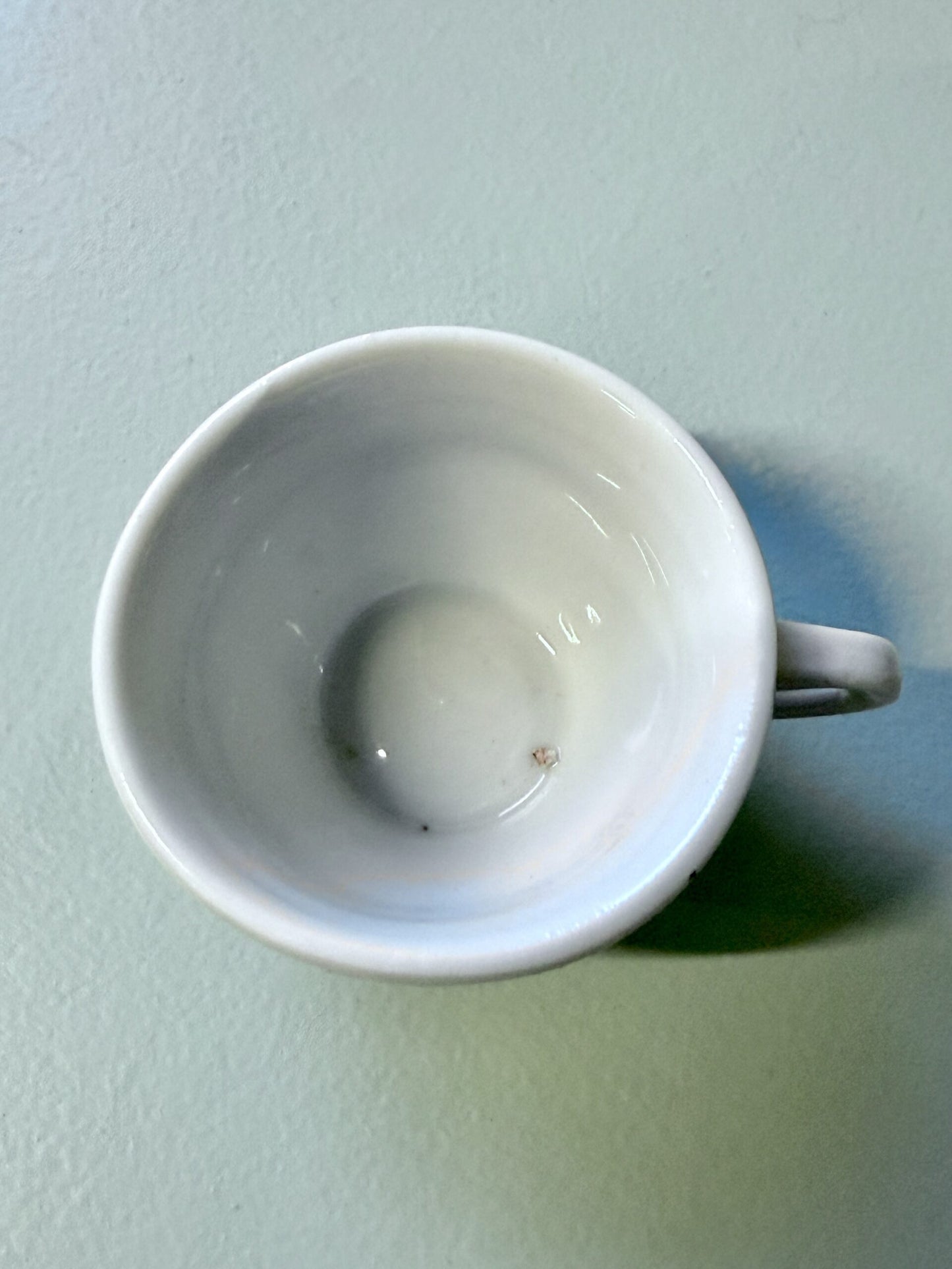 Dinette en porcelaine vintage pour enfant