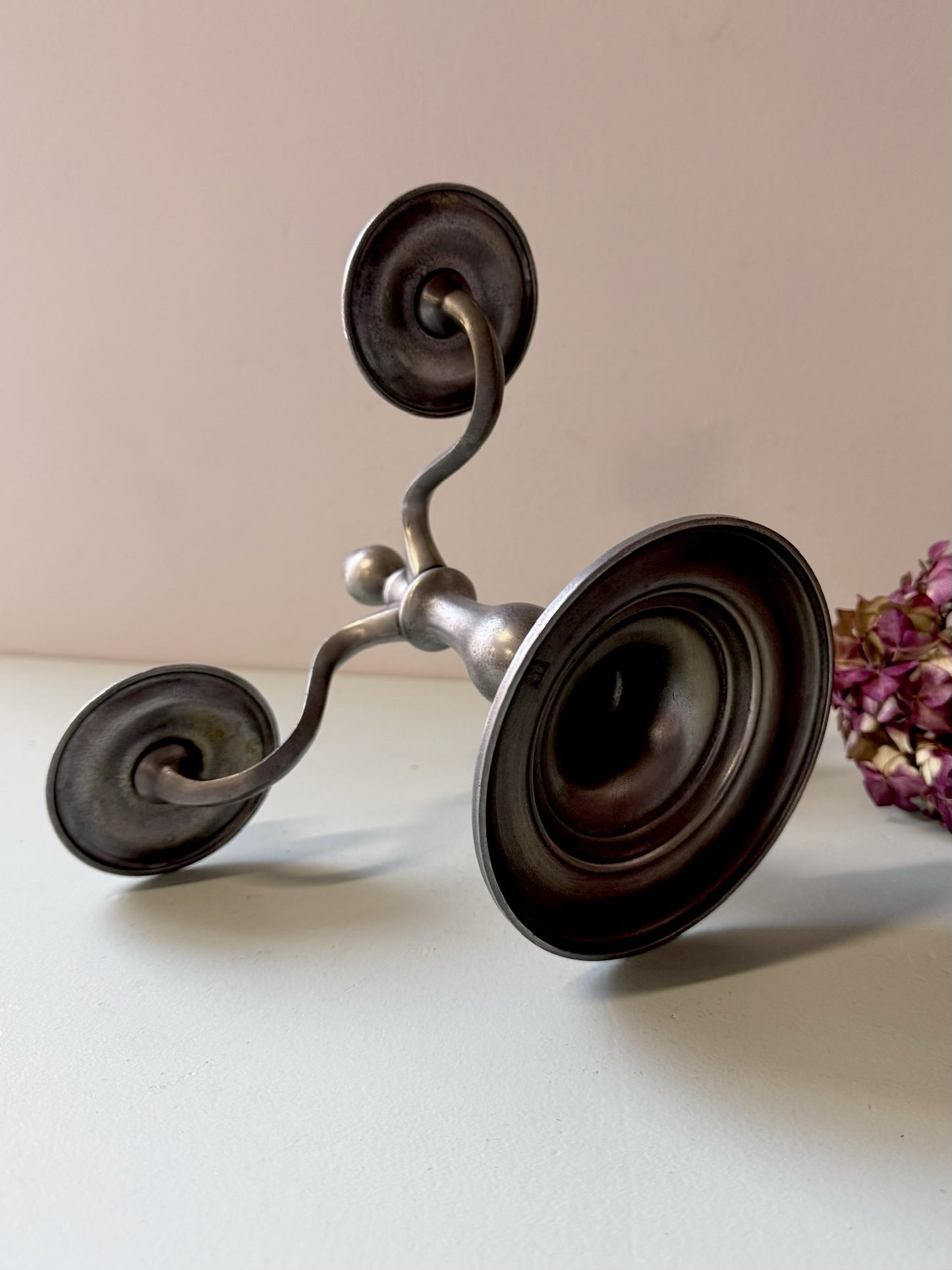 Chandelier en étain