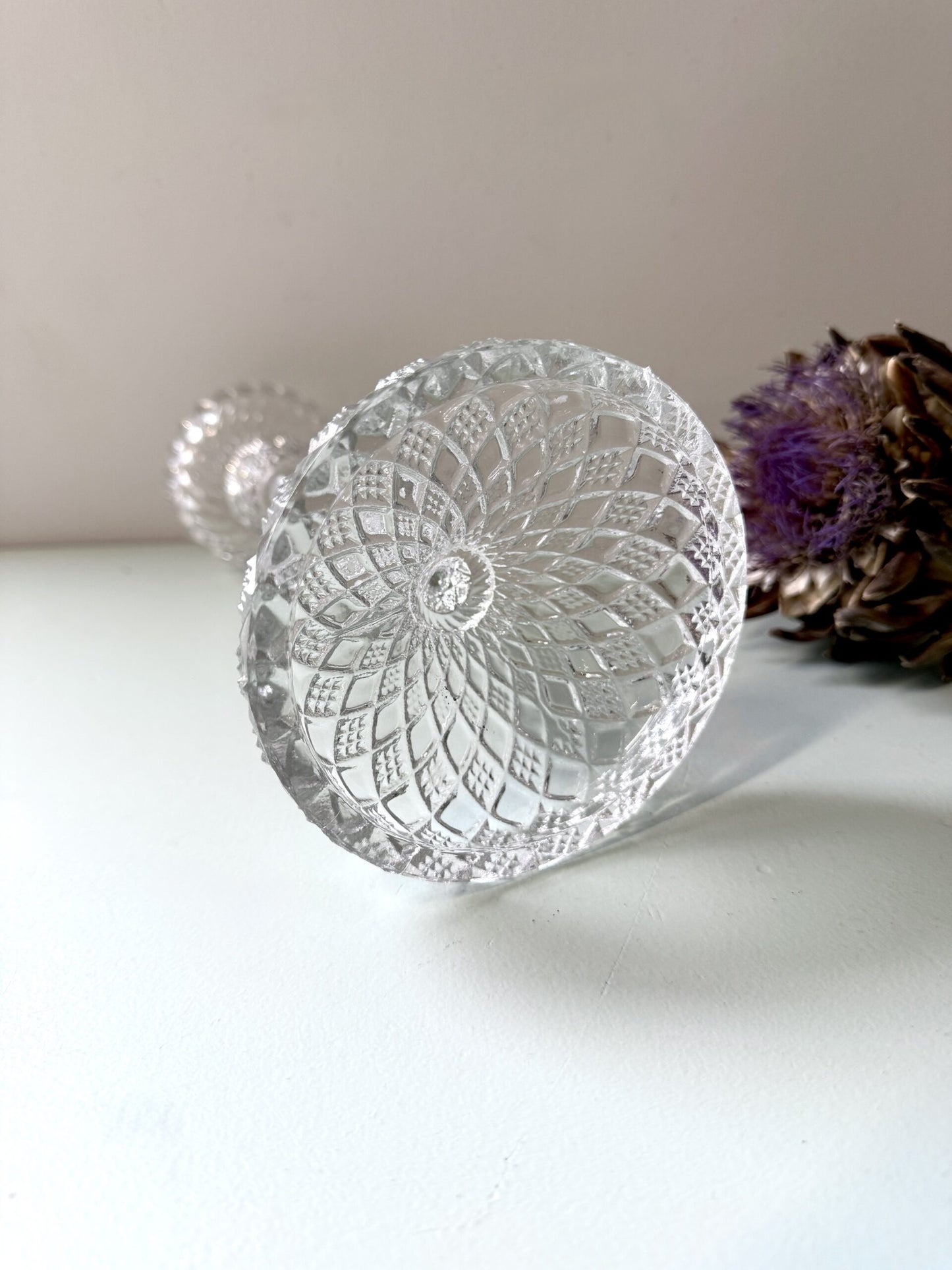 Bougeoir en verre ciselé 2