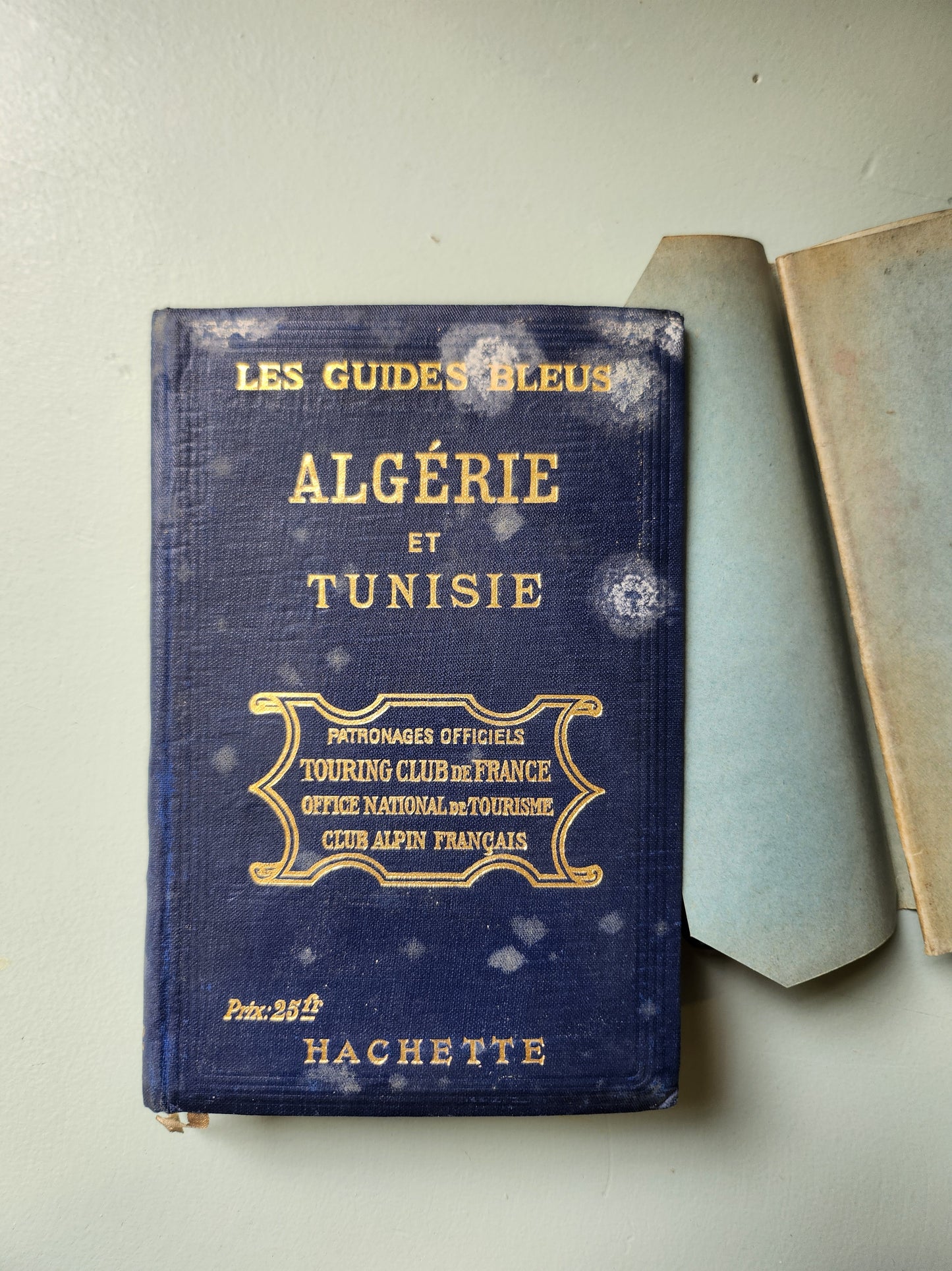 Livre les guides bleus Algerie et Tunisie