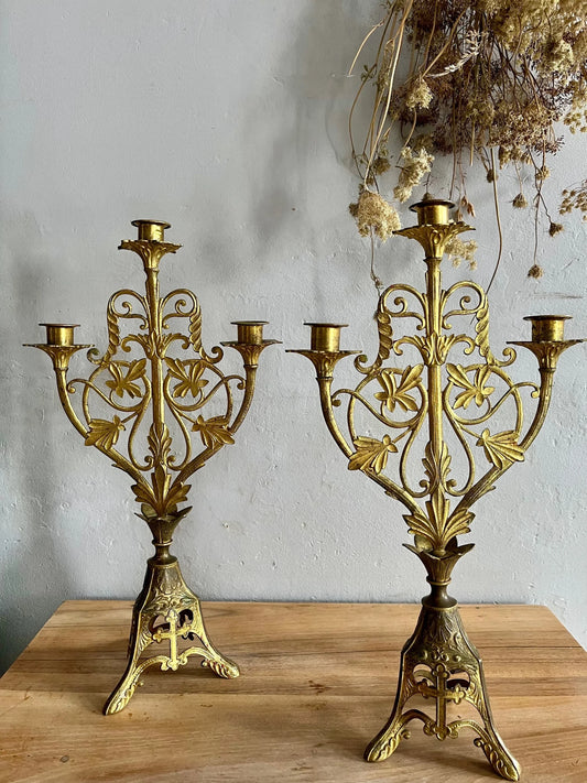 Anciens chandeliers dEglise candélabres en bronze et laiton antiquités haut-rhin