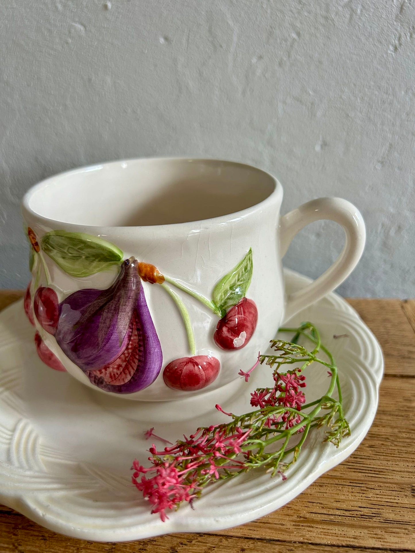 Tasses en barbotine avec coupelle - lot de 2   Patine