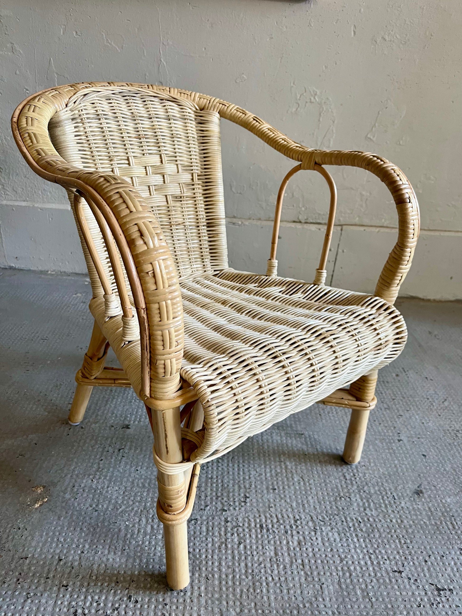 Chaise enfant en osier  Meubles Patine