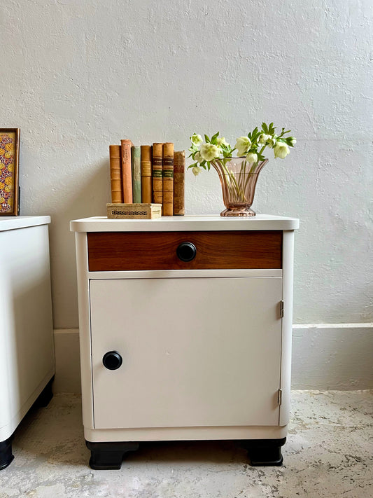 Paire de chevets beige et bois