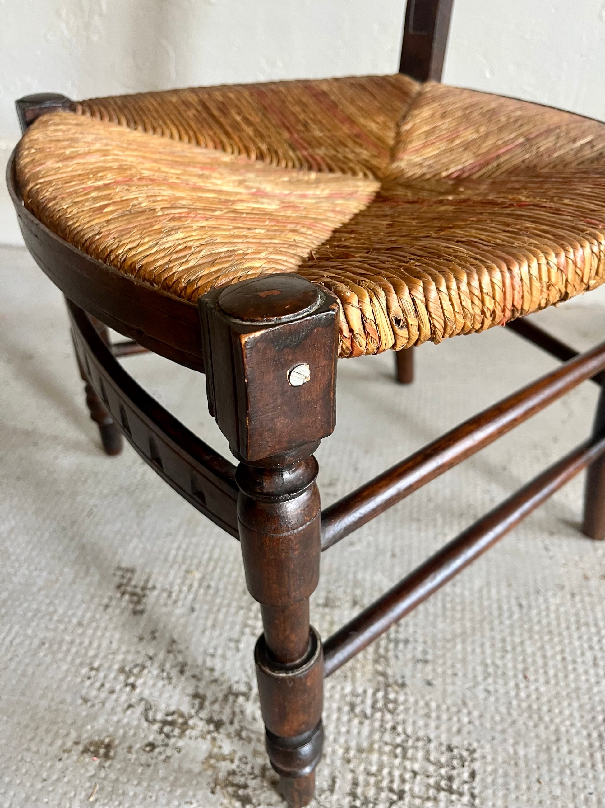 Chaise ancienne Prie Dieu   Patine