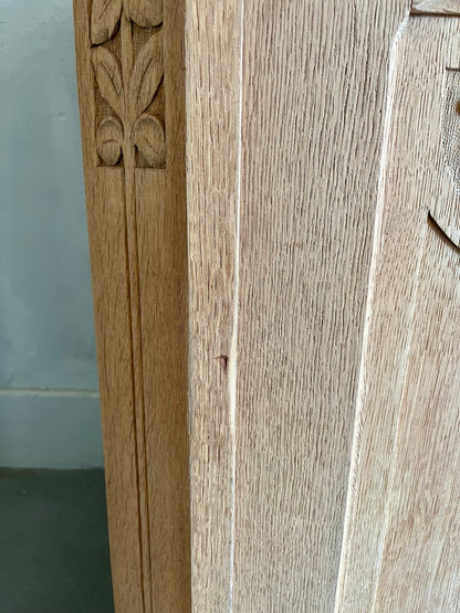 Buffet sculpté en chêne  Meubles Patine