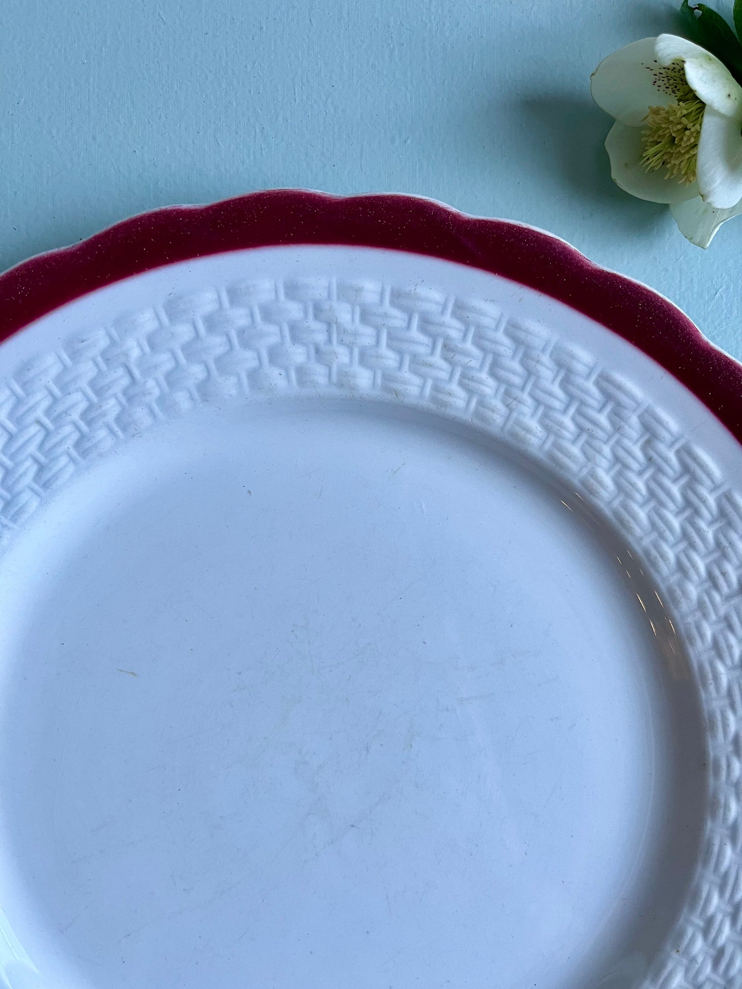 Assiettes en faïence bordure bordeaux-lot de 2