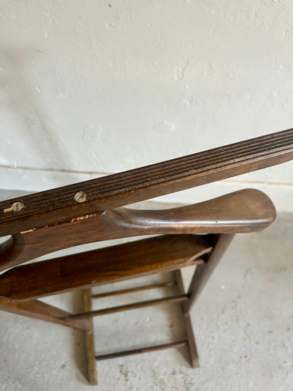 Valet ancien en bois   Patine