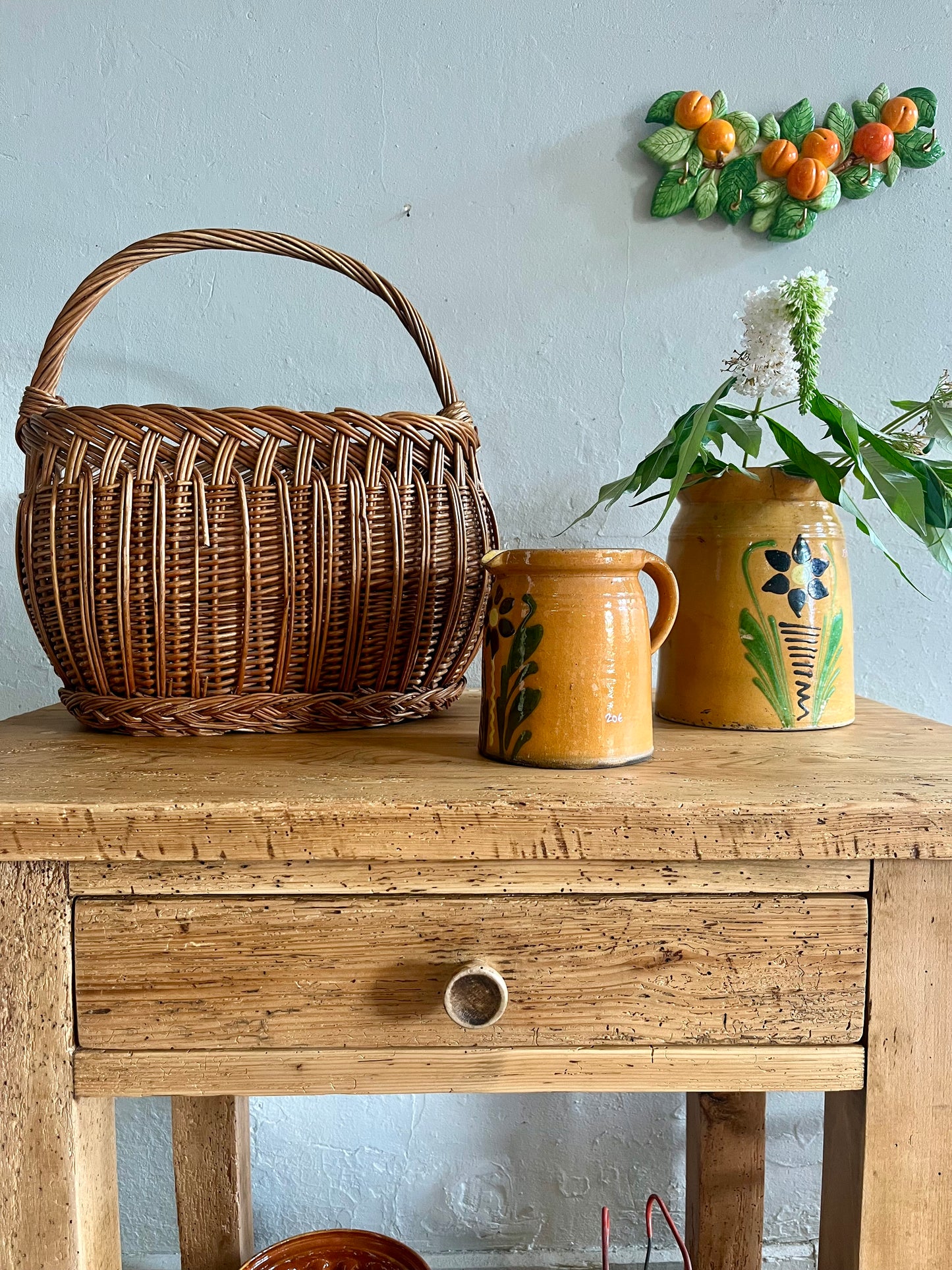 Petit établi ancien avec tiroir   Patine