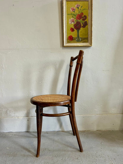 Chaise bistrot bois courbe assise cannage - type Thonet   Patine