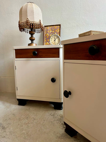 Paire de chevets beige et bois