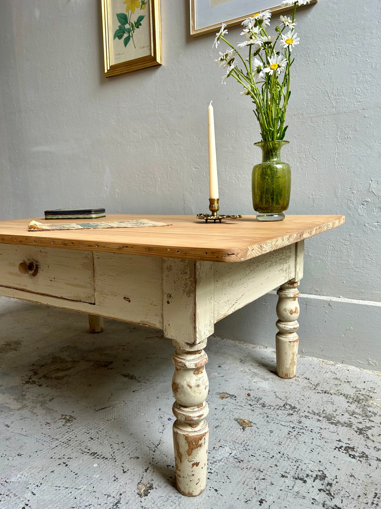Table basse de ferme patinée