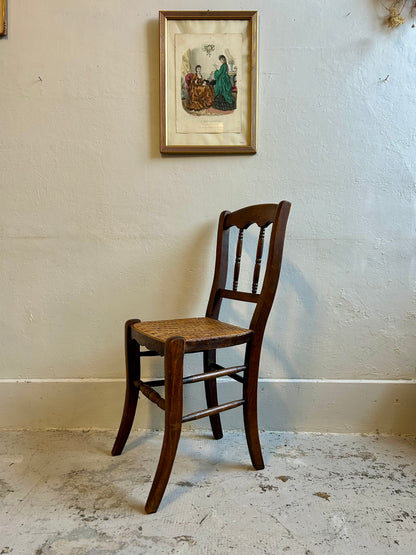 Chaises bistrot en bois foncé à assise paillée - paire