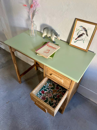 Bureau enfant ancien