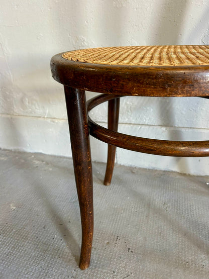 Chaise bistrot bois courbe assise cannage - type Thonet   Patine