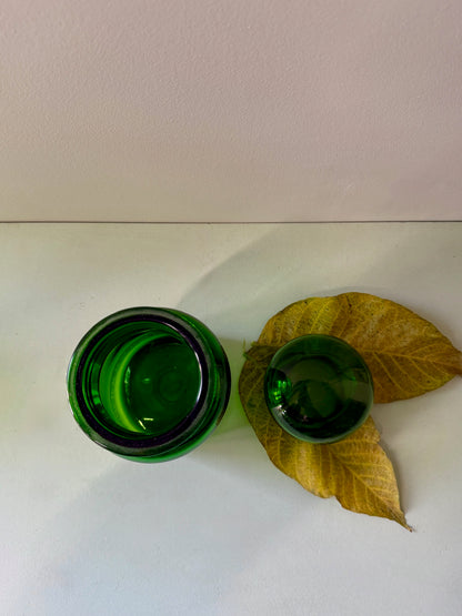 Pot d’apothicaire vintage en verre vert et doré