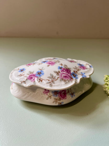 Boîte à bijoux en porcelaine  Décoration Patine