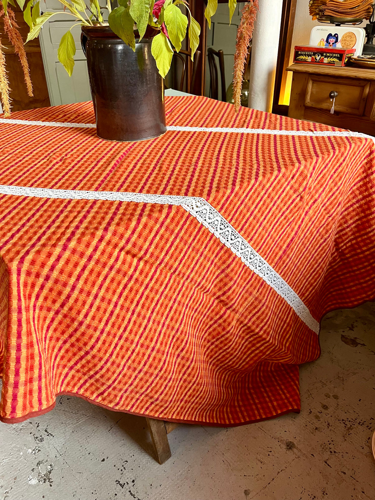 Nappe vintage orange et rouge  Décoration Patine