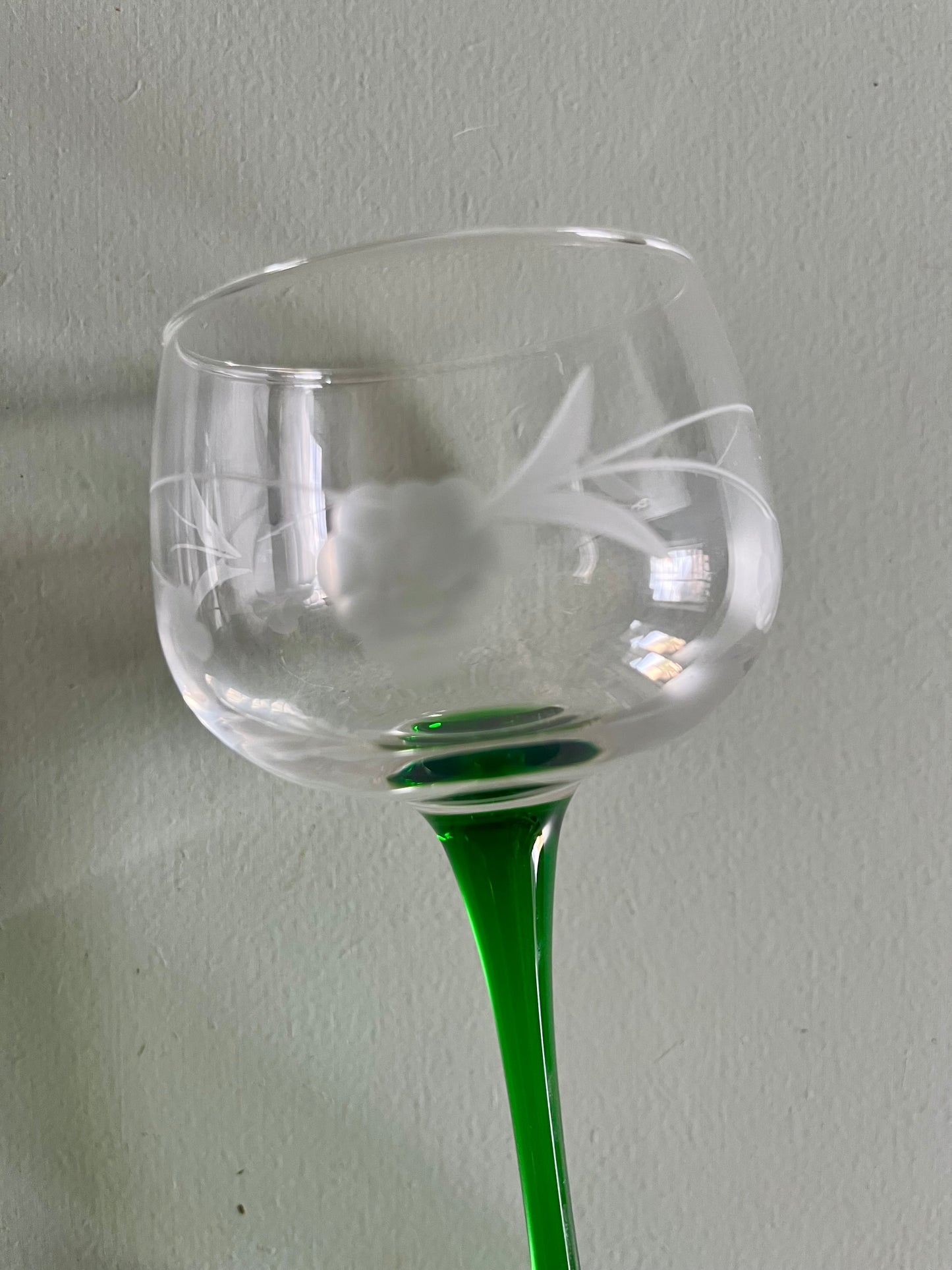Verres à vin blanc alsaciens gravés  Vaisselle Patine