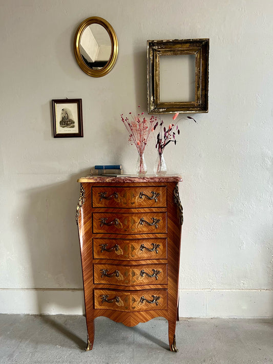 Chiffonier Louis XV en bois et marbre   Patine