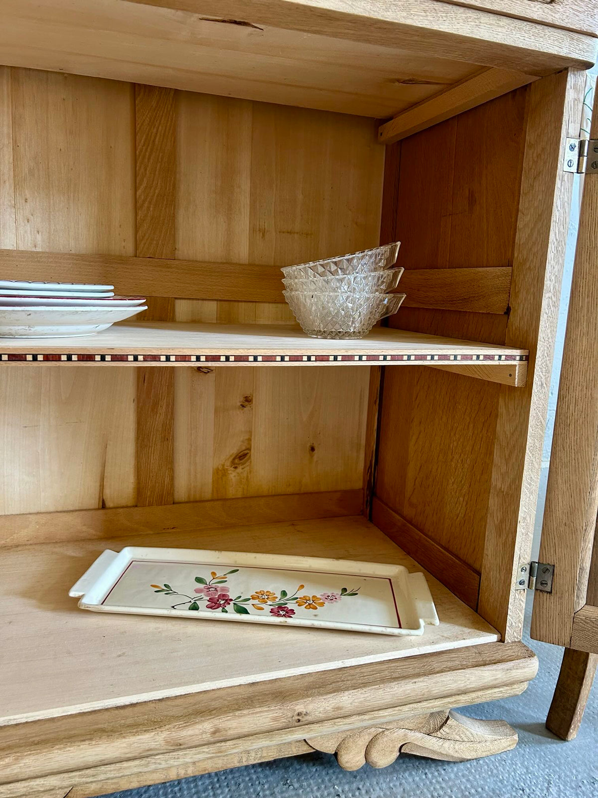 Buffet 2 portes art deco   Patine