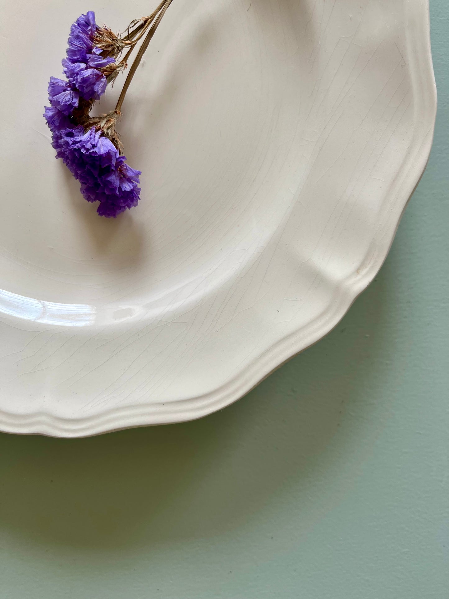 Assiettes plates Sarreguemines beige- lot de 3   Patine