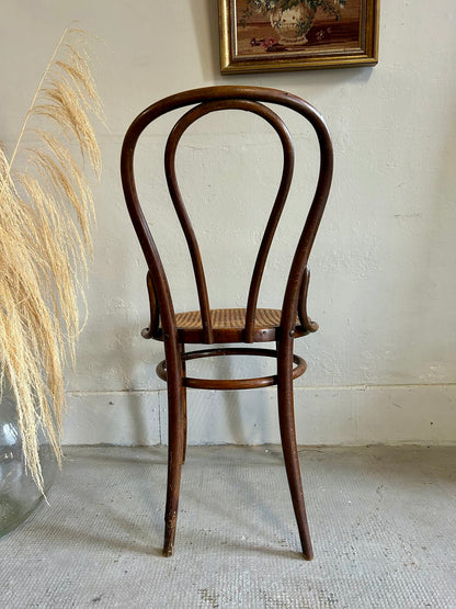 Chaise bistrot assise cannage - type  18 Thonet   Patine
