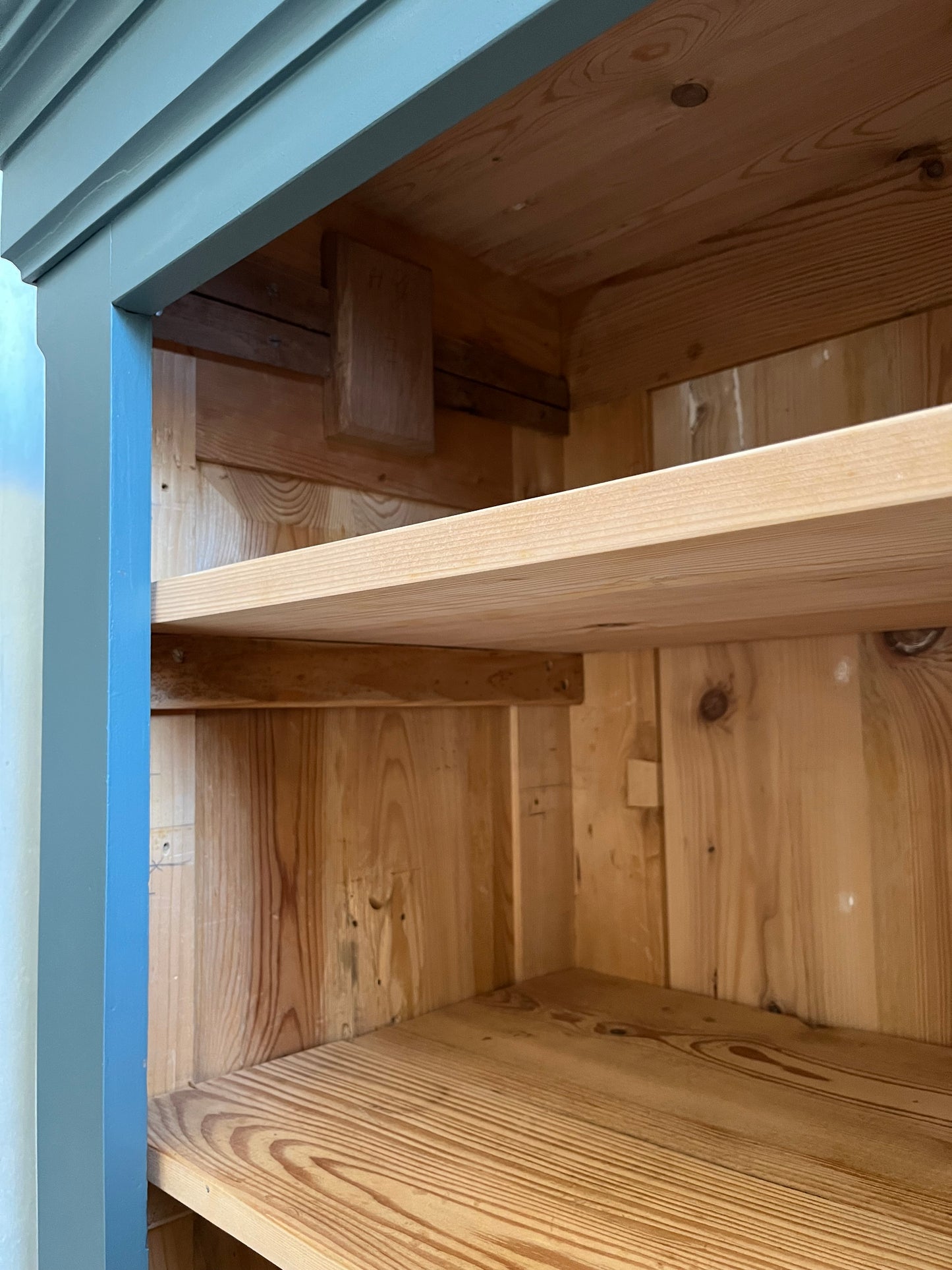 Bonnetière/armoire ancienne une porte bleu-gris